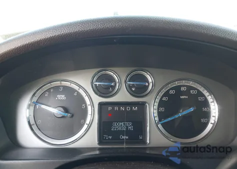 2011 Cadillac Escalade Luxury z USA, uszkodzony, nr VIN 1GYS4BEF0BR368855